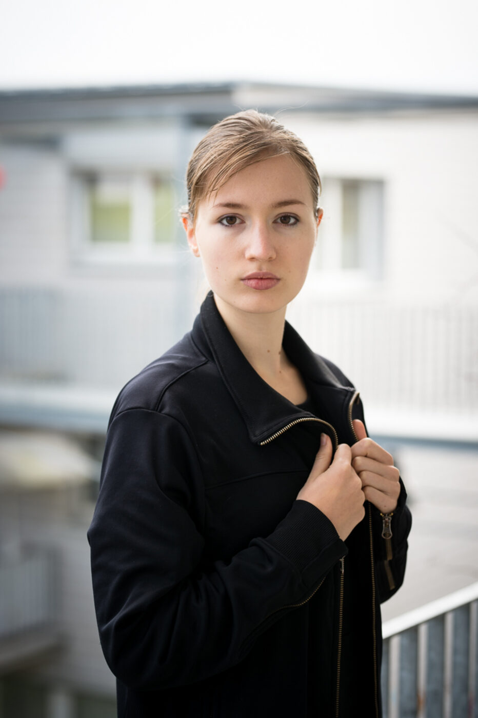 Isabel Mayer – Theater Synthese