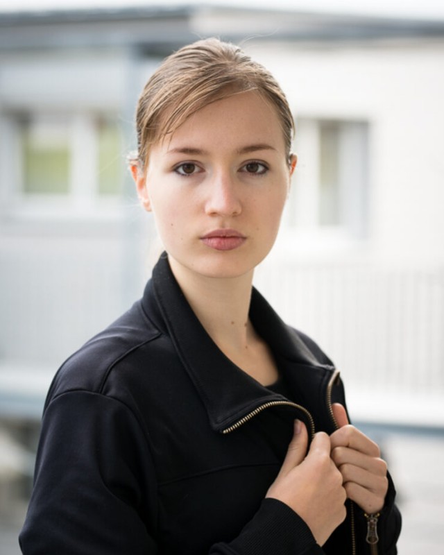 Isabel Mayer – Theater Synthese