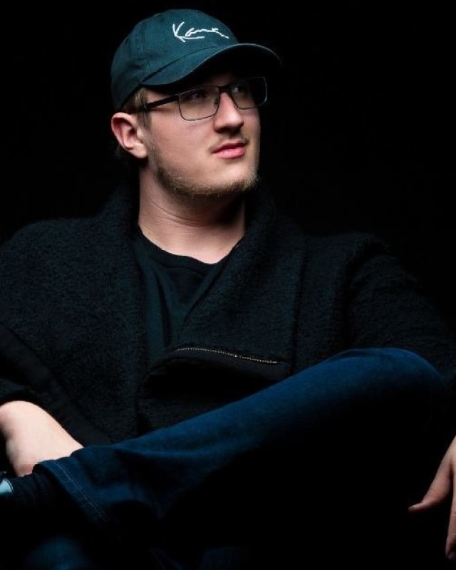 Jean-Chris Oberholzer – Theater Synthese