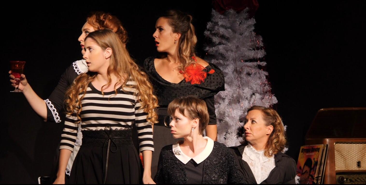 8 Liebende Frauen – Foto 82
