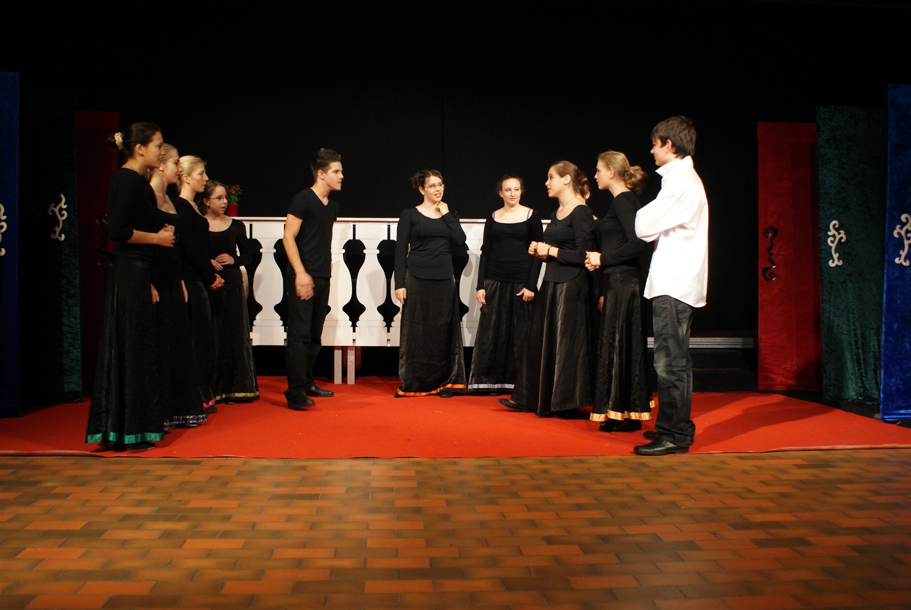 Die letzte Nacht – Theater Synthese